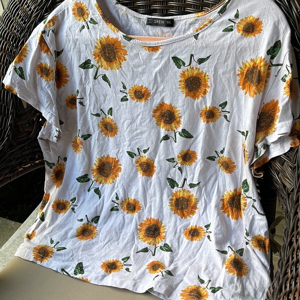 Shein Sunflower Top 0XL - Picture 2 of 10